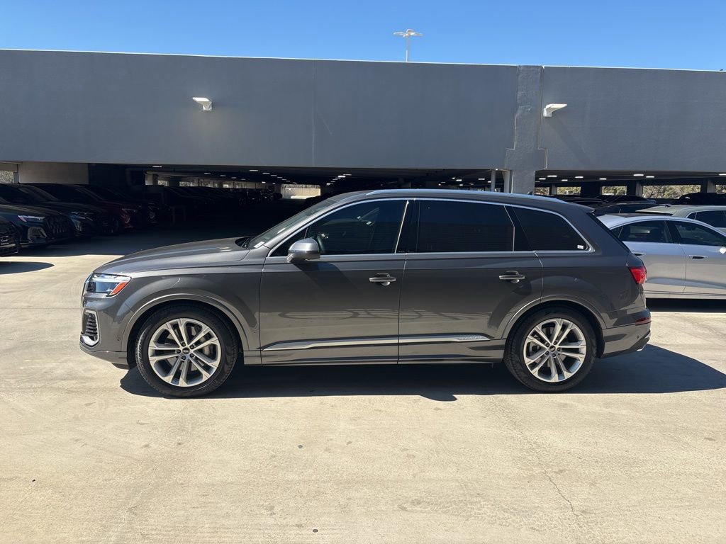 Certified 2026 Audi Q7 3.0T Premium Plus image 9