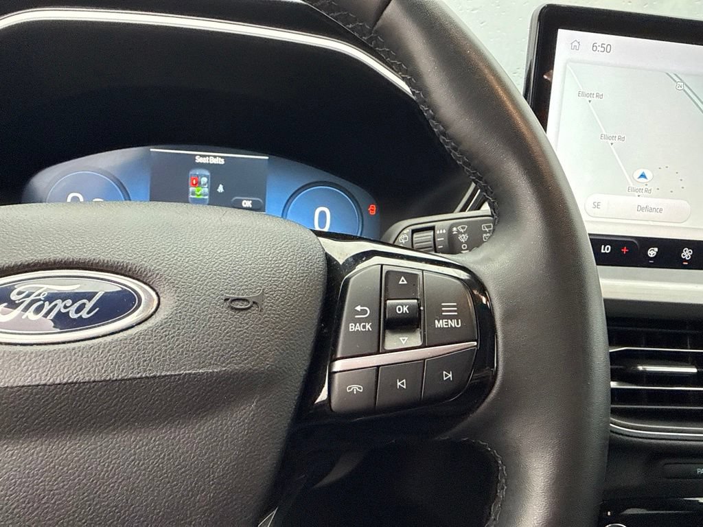 Used 2024 Ford Escape Platinum AWD/4WD image 18
