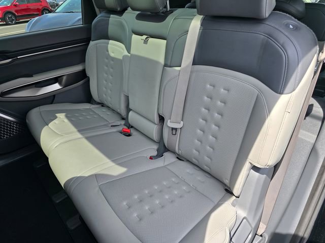 Certified 2024 Kia EV9 Wind AWD/4WD image 19