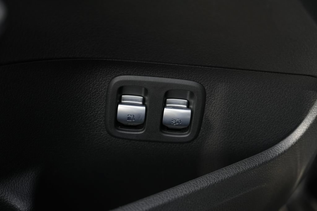 Used 2024 Mercedes-Benz C 63 AMG S image 24