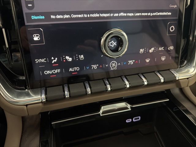 Used 2026 GMC Yukon Denali w/ Sun & Power Step Package image 35