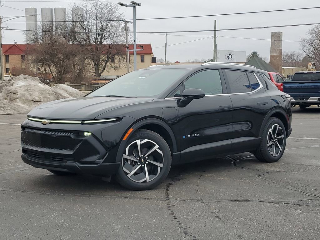 New 2026 Chevrolet Equinox EV LT image 29