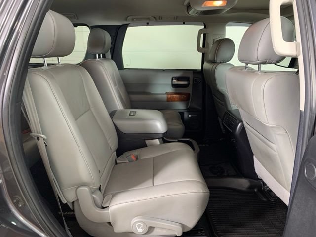 Used 2020 Toyota Sequoia Platinum AWD/4WD image 24