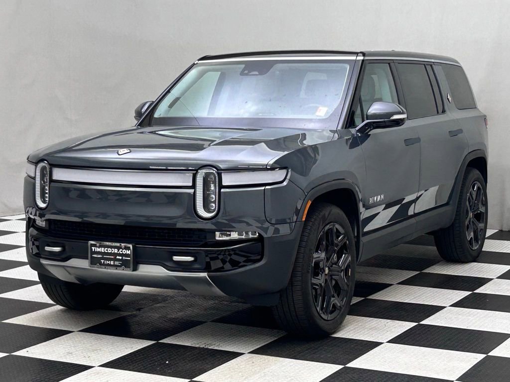 Used 2024 Rivian R1S Adventure AWD/4WD image 3