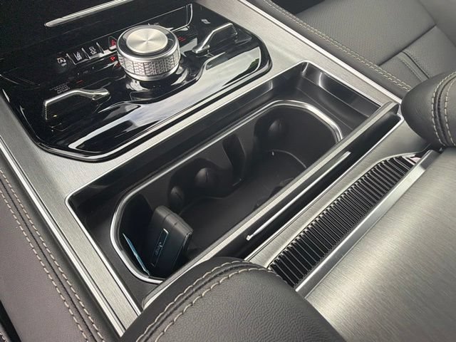 New 2026 Jeep Grand Wagoneer Limited AWD/4WD image 31