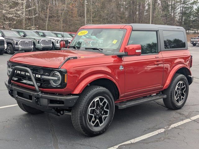 Used 2022 Ford Bronco Outer Banks image 3