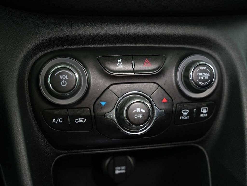 Used 2013 Dodge Dart SXT FWD image 21