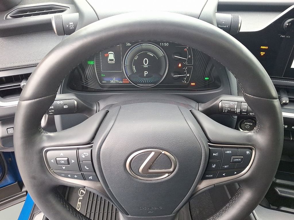 Used 2023 Lexus UX 250h AWD w/ Premium Package image 20