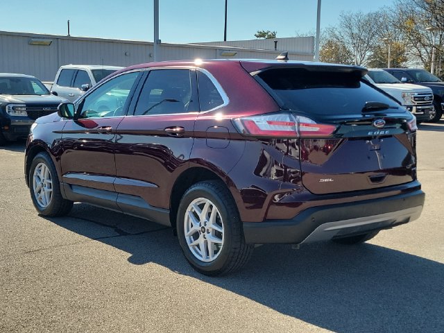 Certified 2023 Ford Edge SEL w/ Convenience Package AWD/4WD image 3