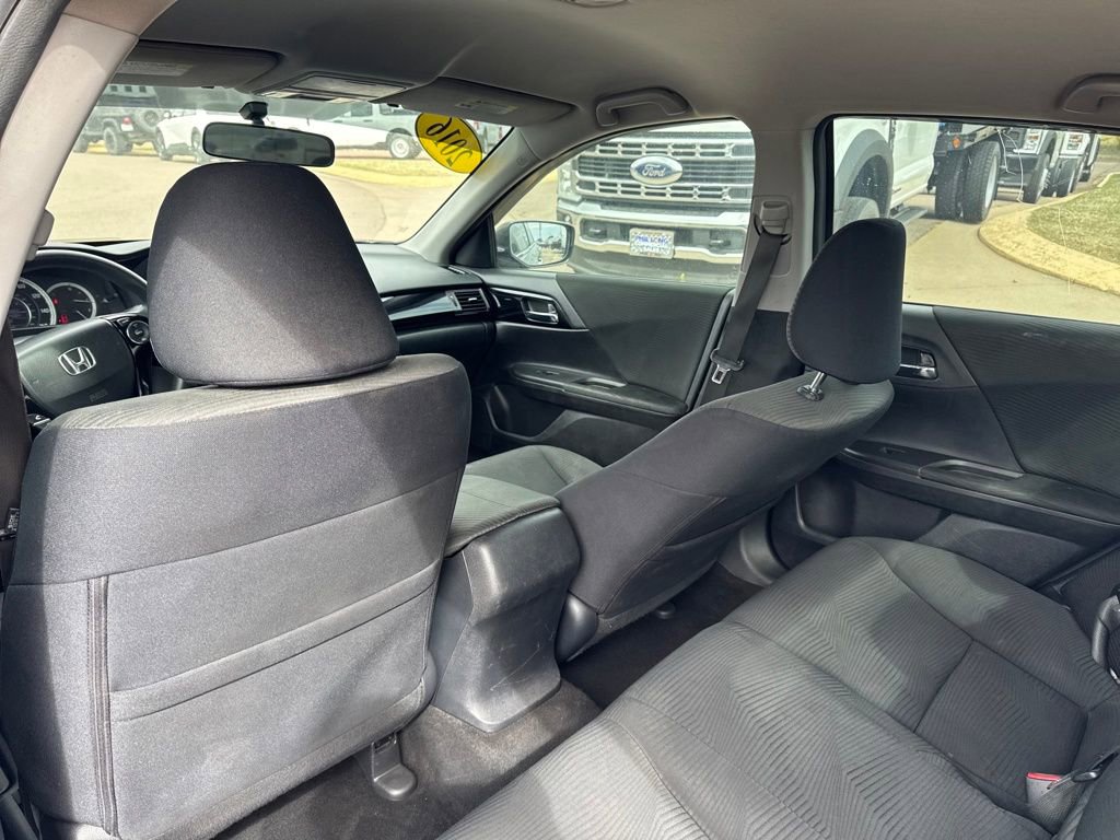 Used 2016 Honda Accord LX image 25