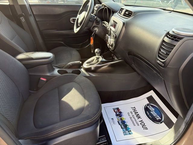 Used 2015 Kia Soul + image 29