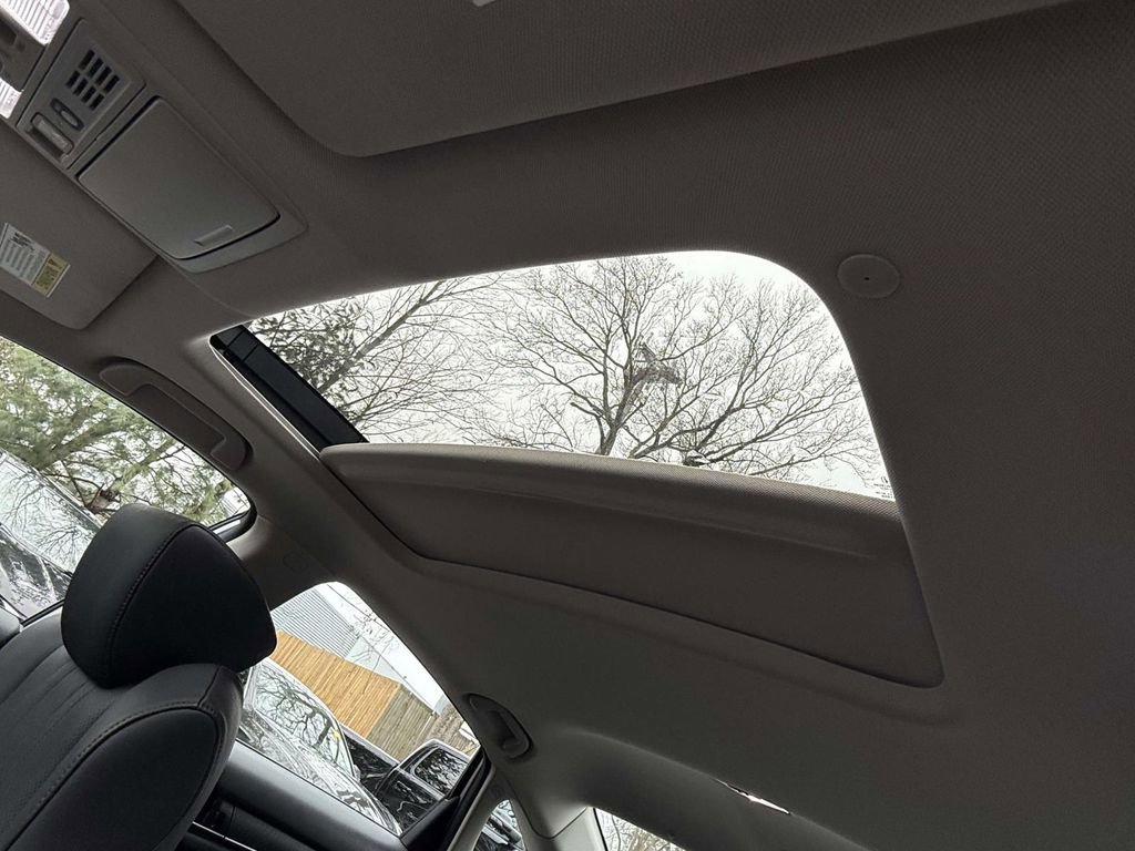 Used 2019 Honda Accord Touring image 19