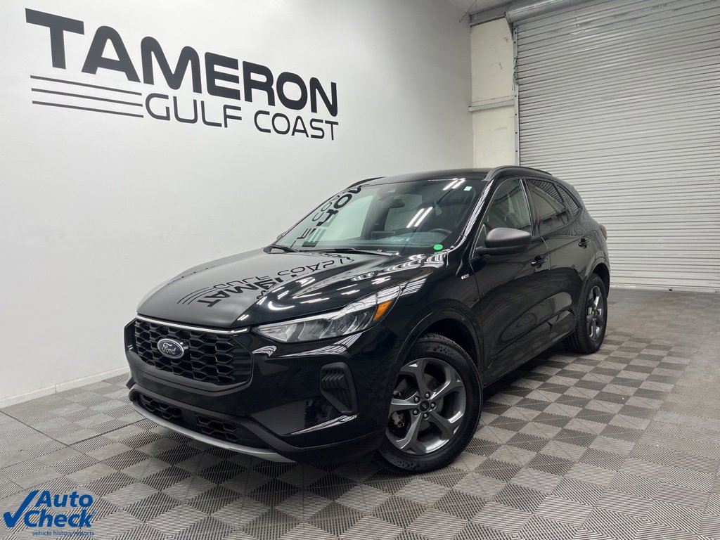 Used 2023 Ford Escape ST-Line image 2