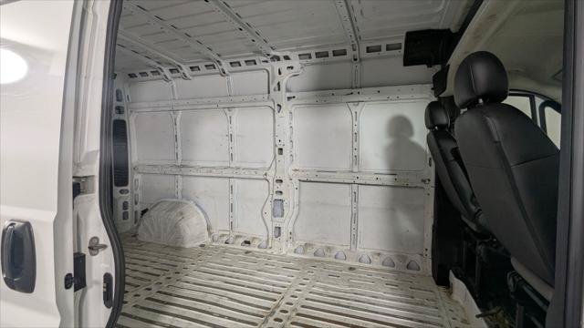 Used 2023 RAM ProMaster 2500 FWD image 14