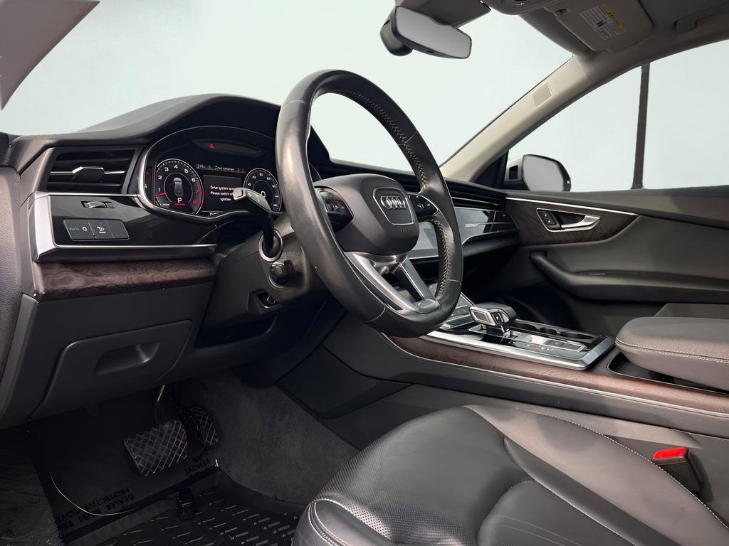 Used 2020 Audi Q8 Premium Plus w/ Premium Plus Package image 33