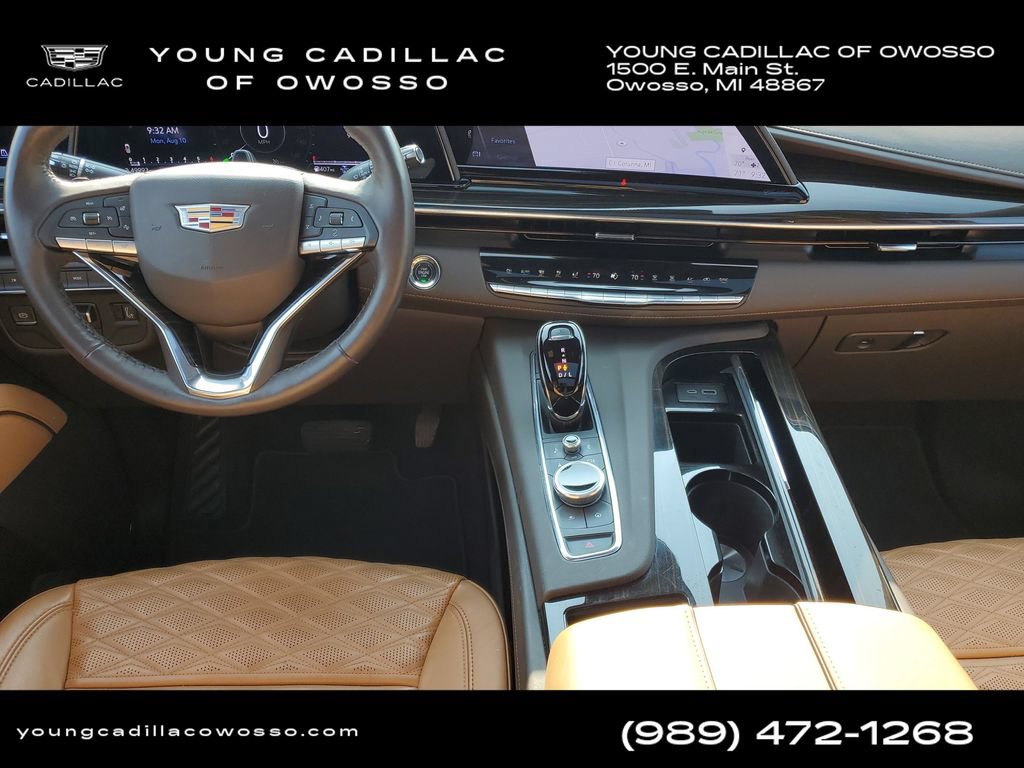 Certified 2023 Cadillac Escalade Premium Luxury w/ Performance Package AWD/4WD image 27