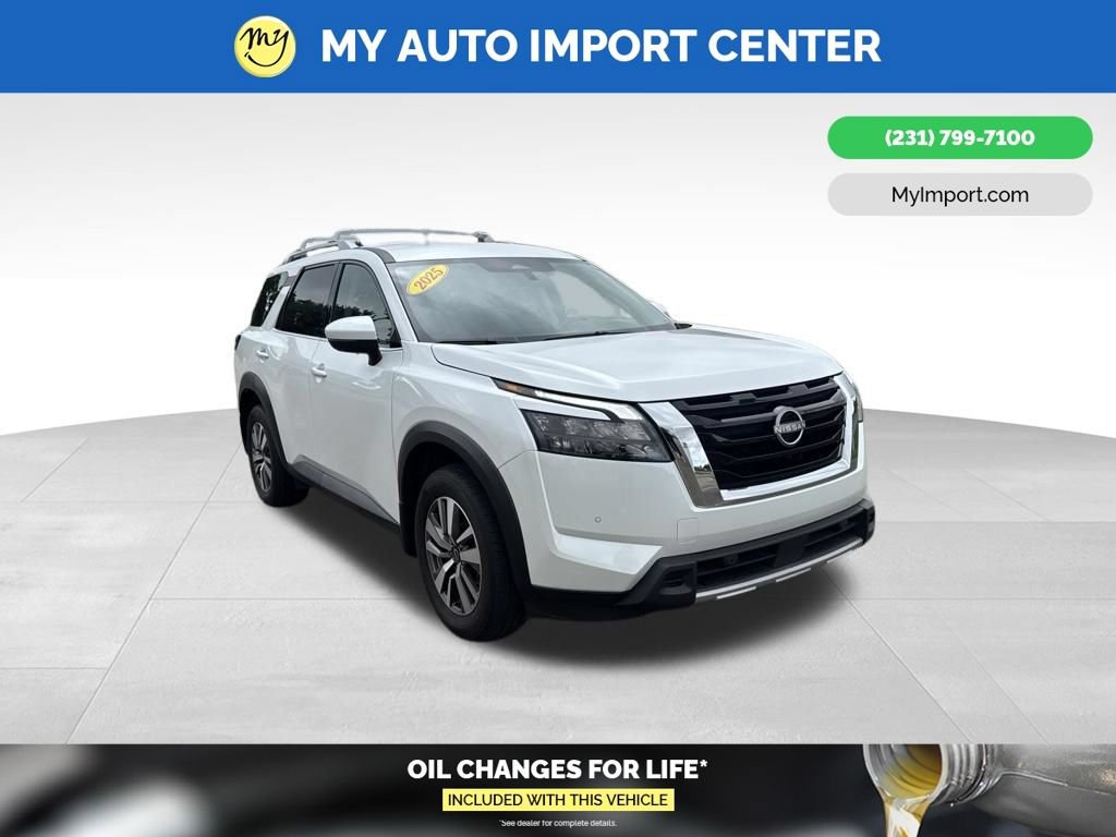 Used 2025 Nissan Pathfinder SL AWD/4WD 360° Tour
