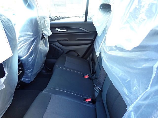 New 2025 Jeep Grand Cherokee Laredo X image 13