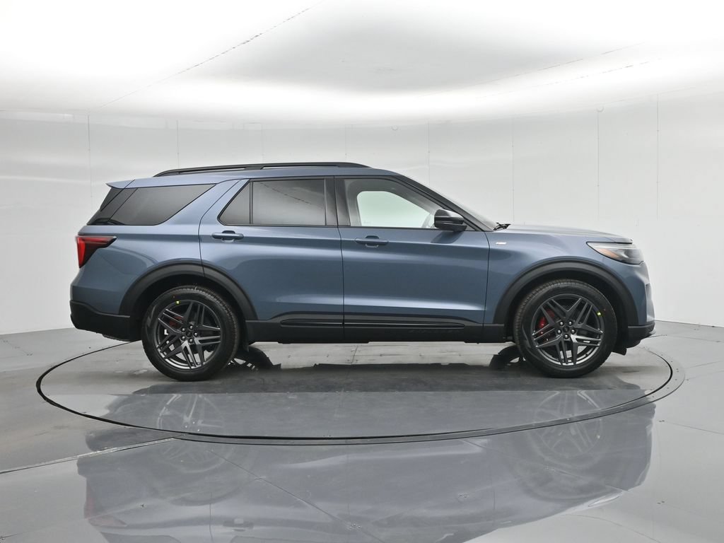 New 2026 Ford Explorer ST-Line w/ ST-Line Street Pack RWD image 29