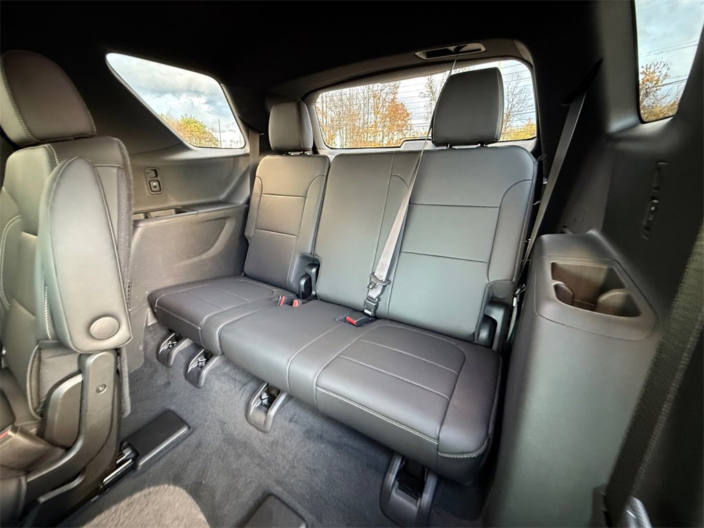 Used 2023 Chevrolet Traverse LT image 22