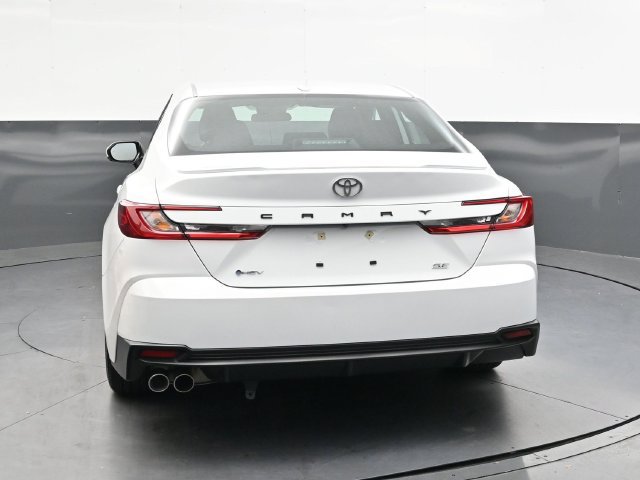 Used 2025 Toyota Camry SE FWD image 6