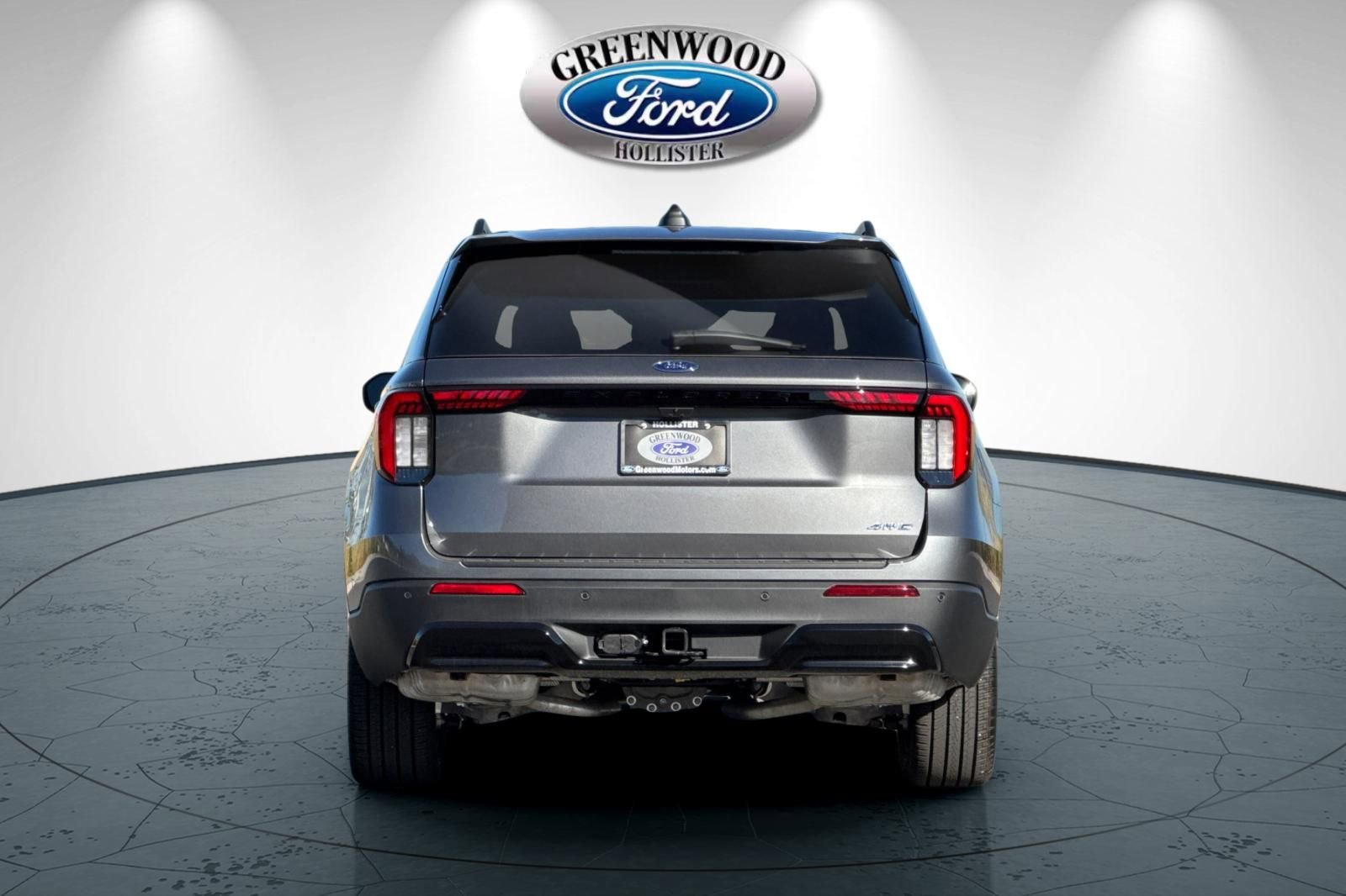 New 2026 Ford Explorer ST-Line w/ ST-Line Street Pack image 5