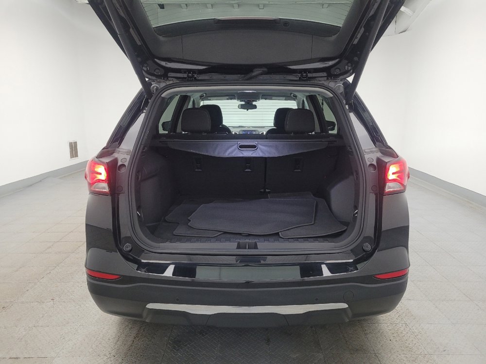 Used 2022 Chevrolet Equinox LT w/ Driver Convenience Package image 29