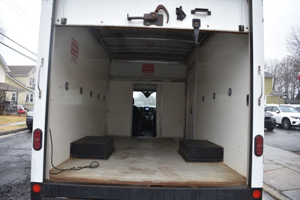 Used 2022 Ford Transit 350 DRW image 30