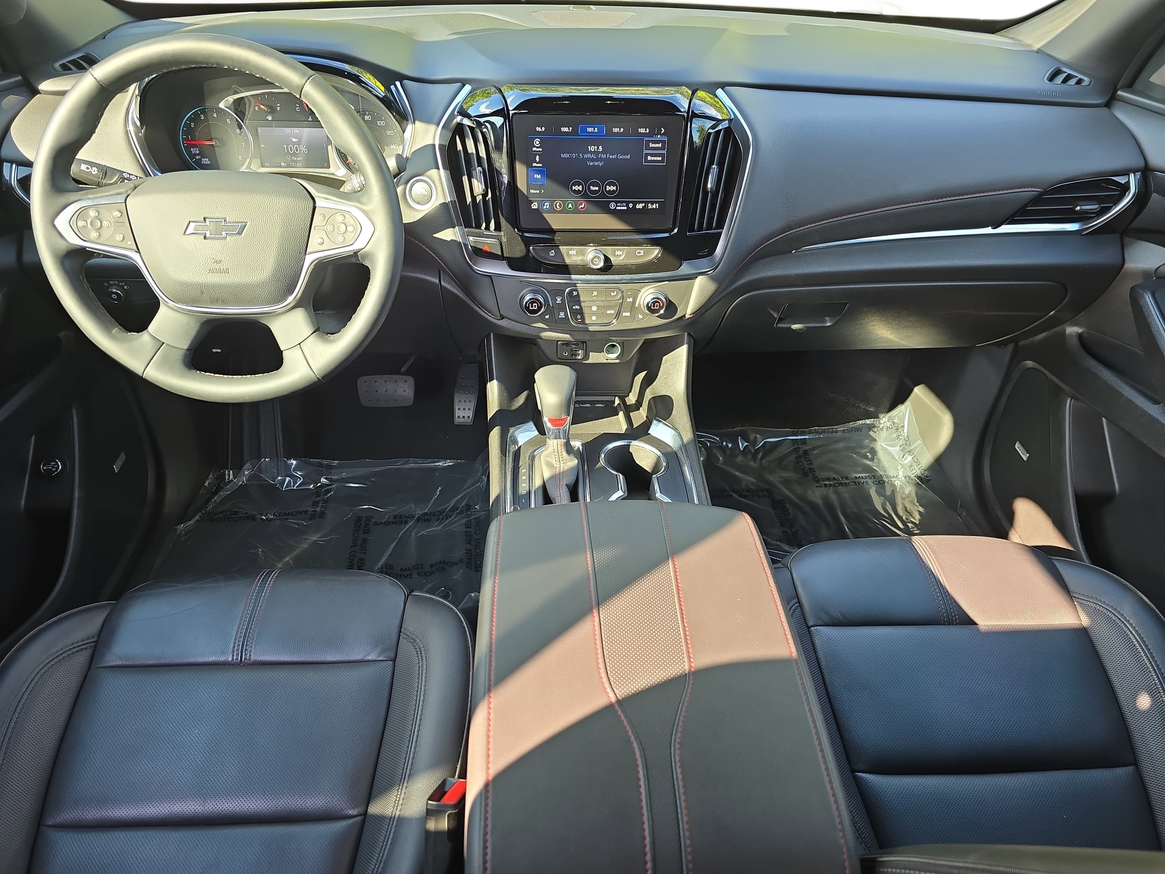Used 2023 Chevrolet Traverse RS FWD image 9