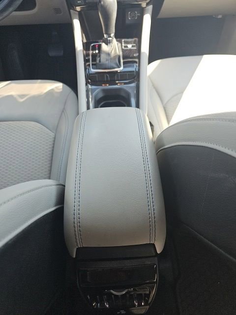 Used 2022 Jeep Compass Latitude w/ Convenience Group FWD image 36