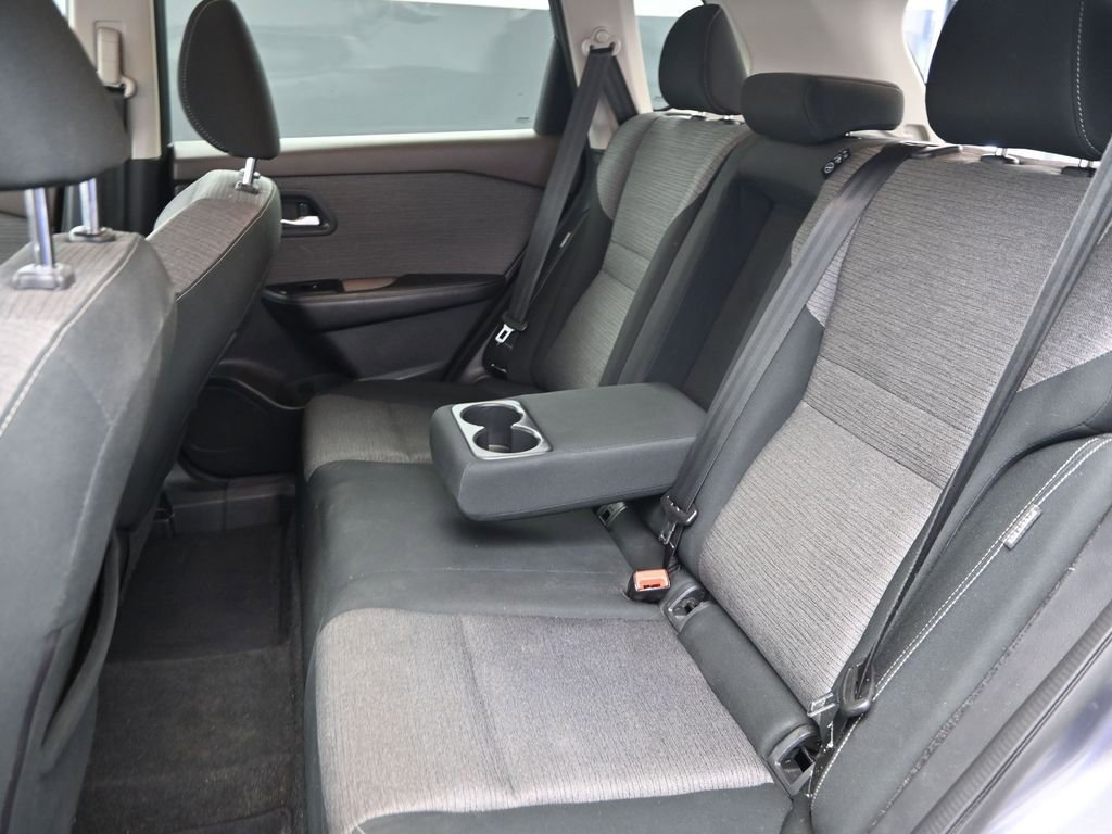 Used 2021 Nissan Rogue SV image 14