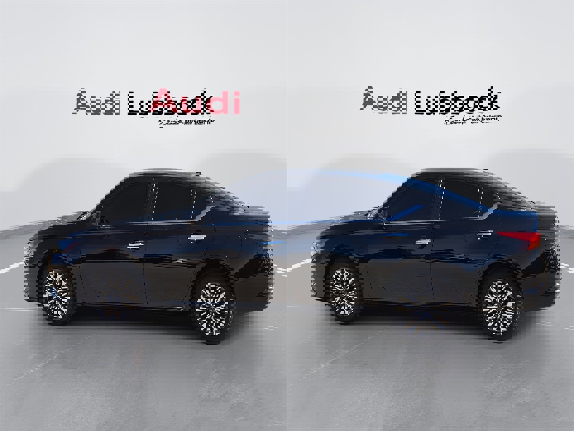 Used 2024 Nissan Altima 2.5 SV image 6