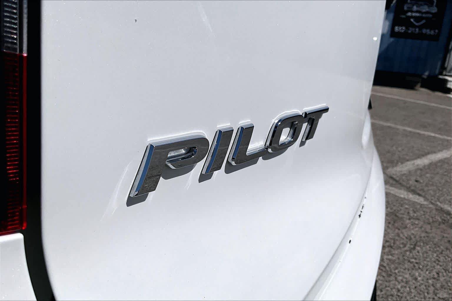 Used 2022 Honda Pilot Sport image 10