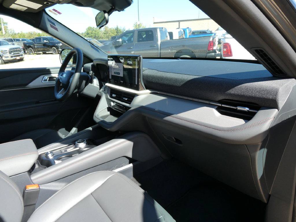 New 2027 Ford Explorer Active w/ Active Comfort Package AWD/4WD image 11