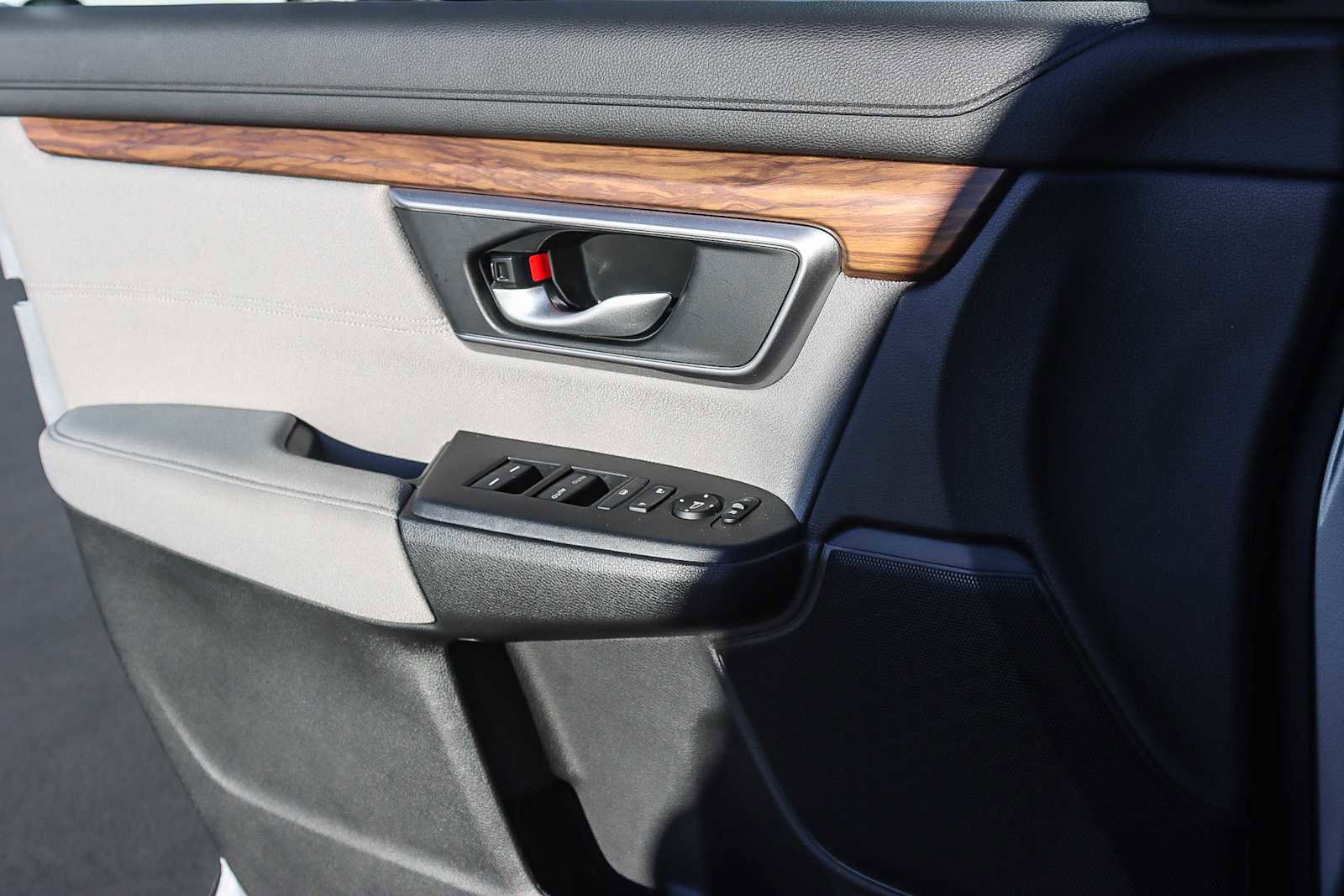 Used 2021 Honda CR-V EX image 19