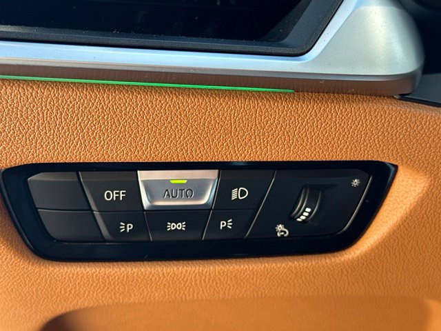 Used 2023 BMW 430i xDrive Convertible w/ Premium Package AWD/4WD image 18
