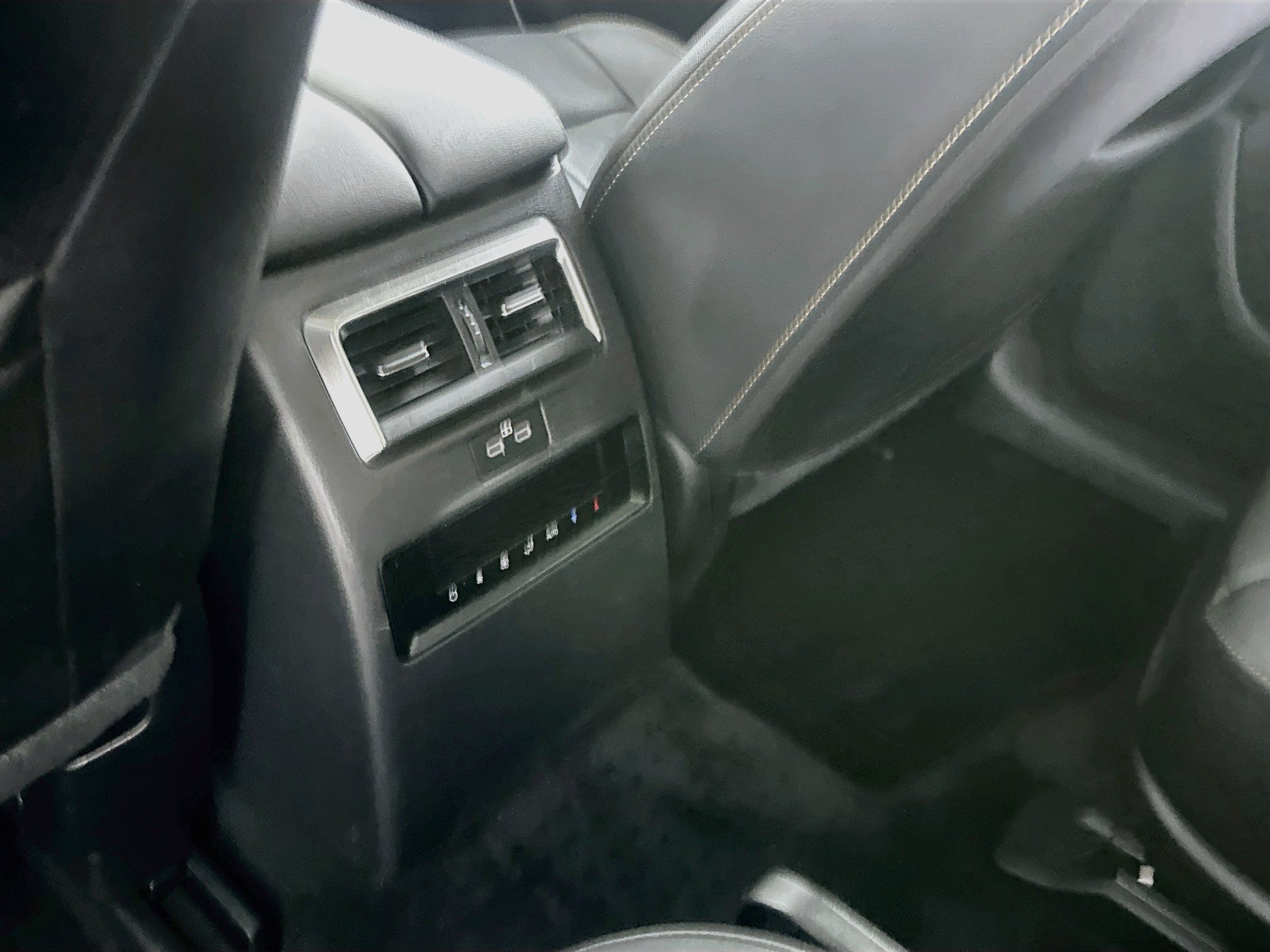 Used 2024 MAZDA CX-90 Plug-In Hybrid w/ Premium Pkg AWD/4WD image 28
