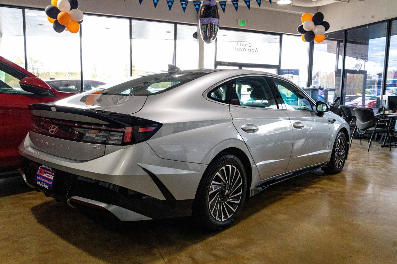Used 2024 Hyundai Sonata SEL FWD image 5