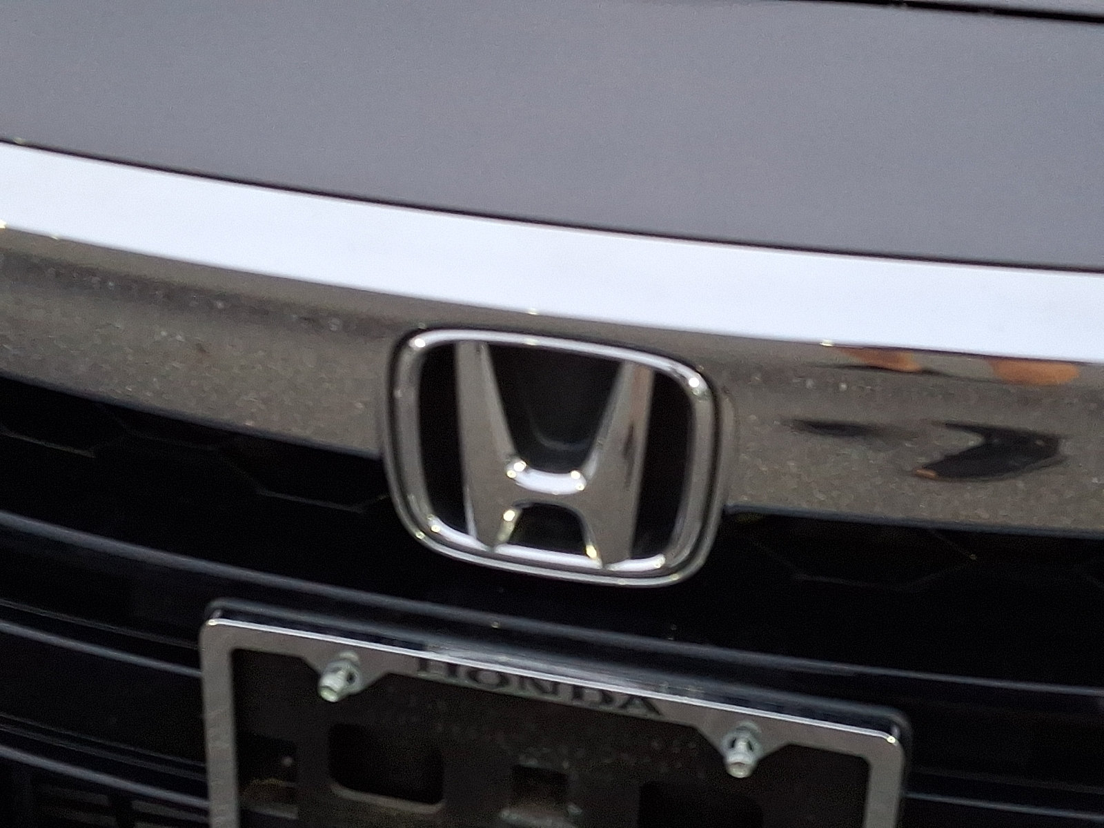 Used 2018 Honda Accord Touring image 8
