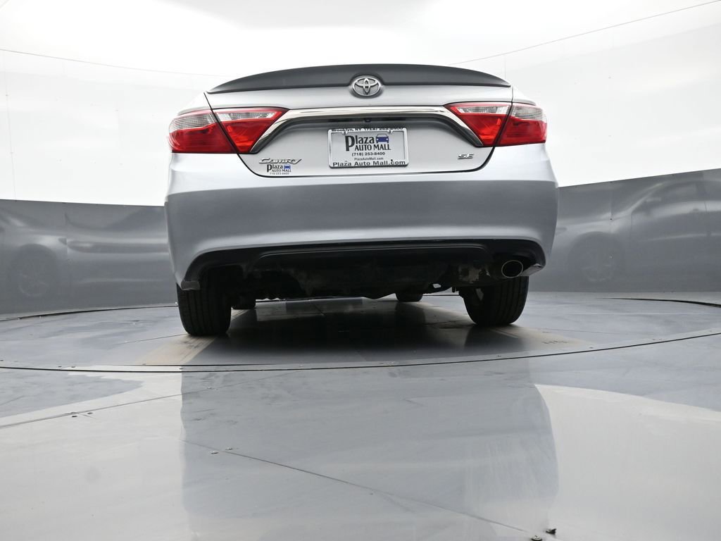 Used 2017 Toyota Camry SE w/ Protection Package (Q2) FWD image 29
