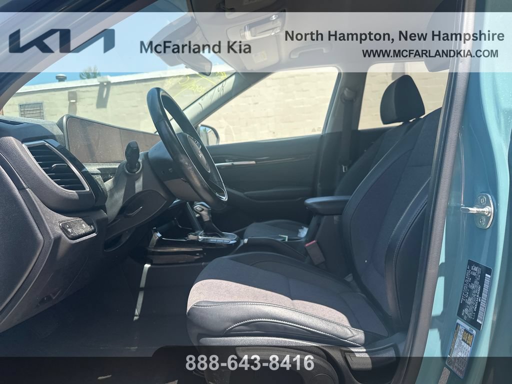 Used 2024 Kia Seltos S AWD/4WD image 14