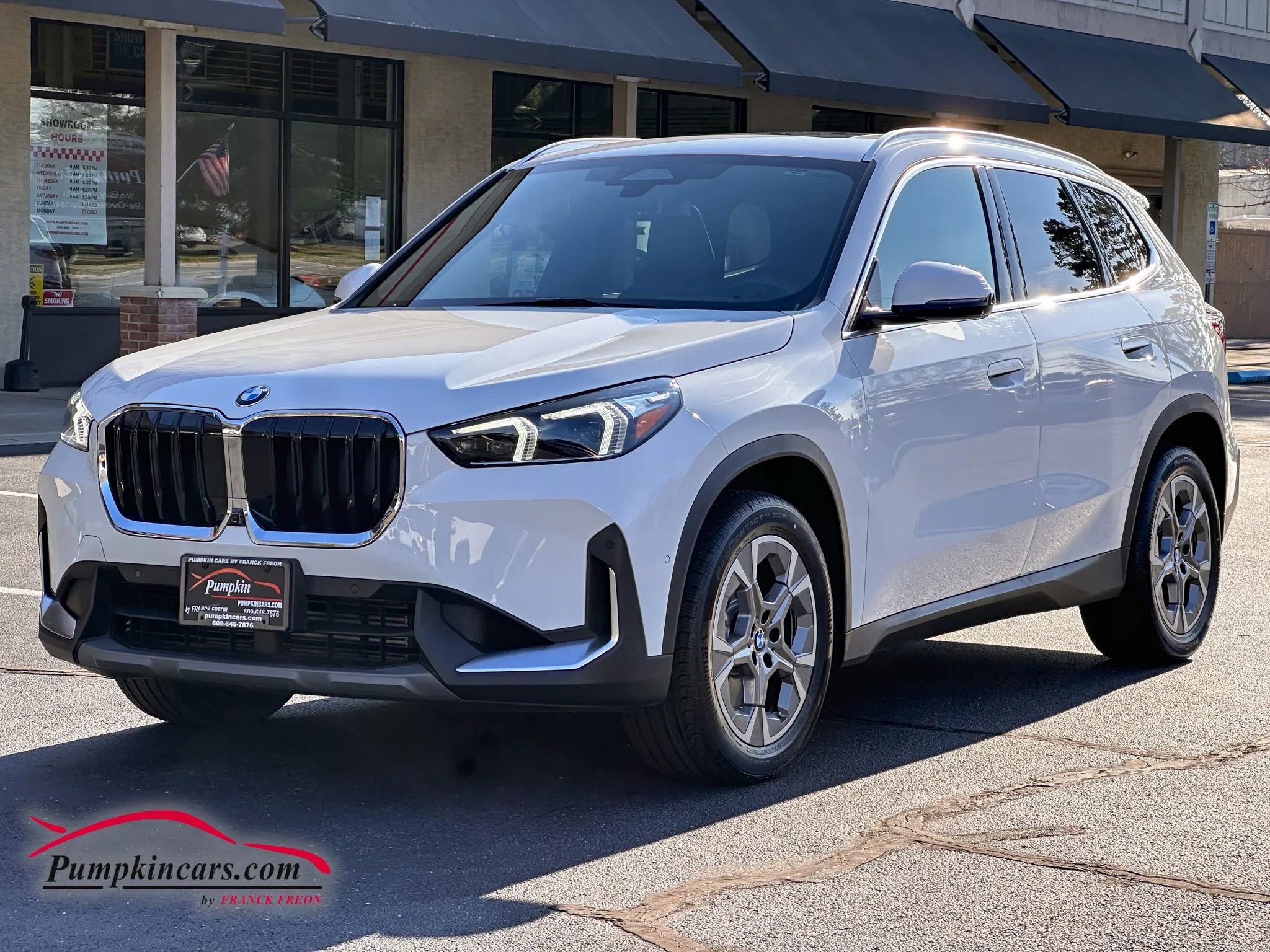 Used 2023 BMW X1 xDrive28i w/ Premium Package image 2