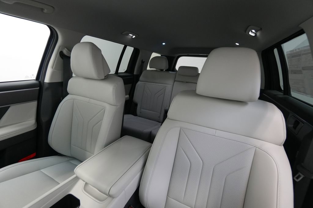 New 2026 Hyundai Santa Fe SEL image 14