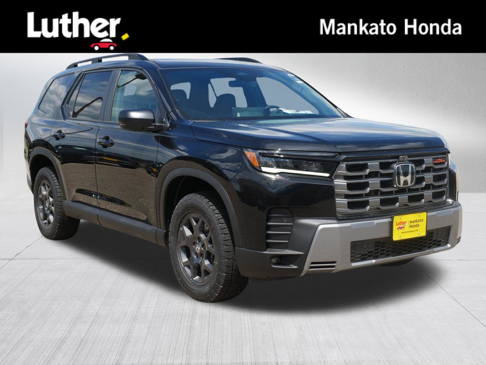 New 2026 Honda Pilot TrailSport image 1