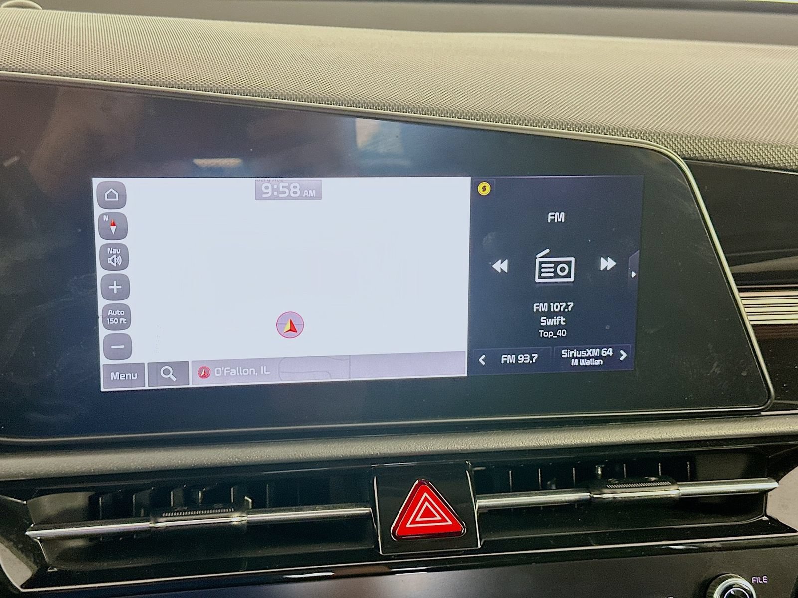Used 2023 Kia Niro EX FWD image 13