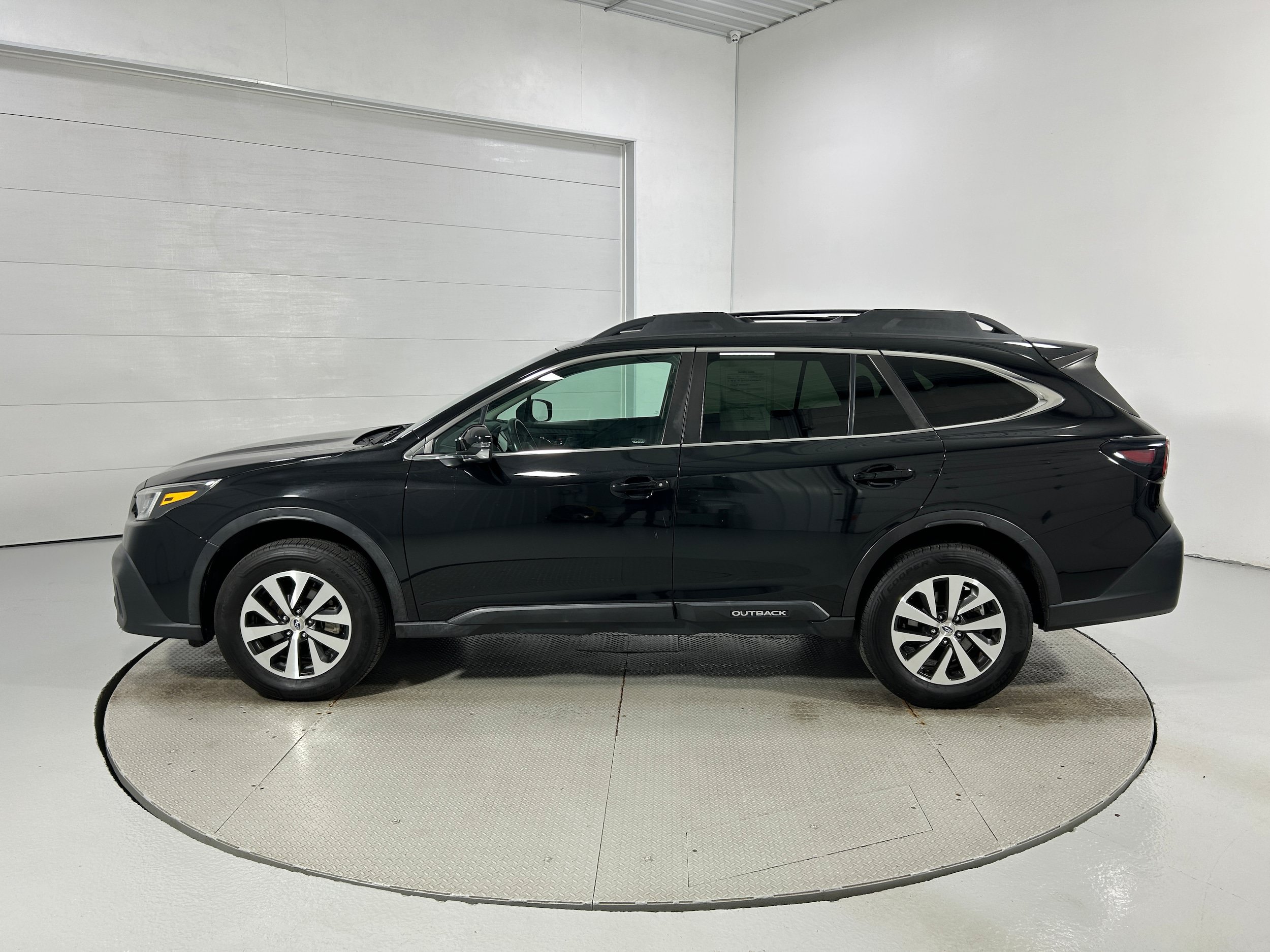 Used 2022 Subaru Outback Premium AWD/4WD image 21