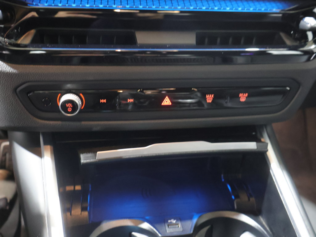 Used 2025 BMW M3 Competition AWD/4WD image 27