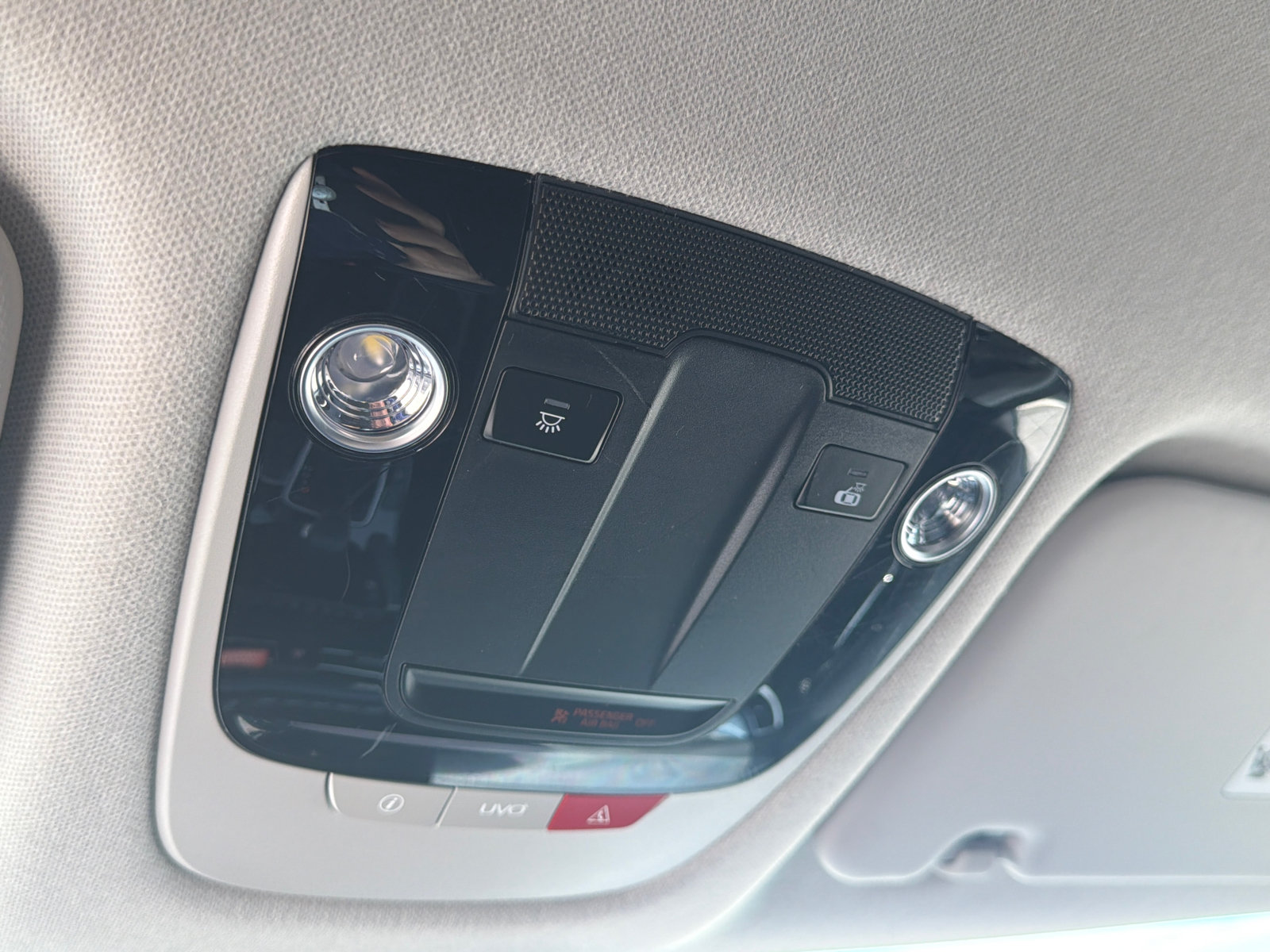 Used 2023 Kia Seltos S w/ Navigation Package FWD image 33