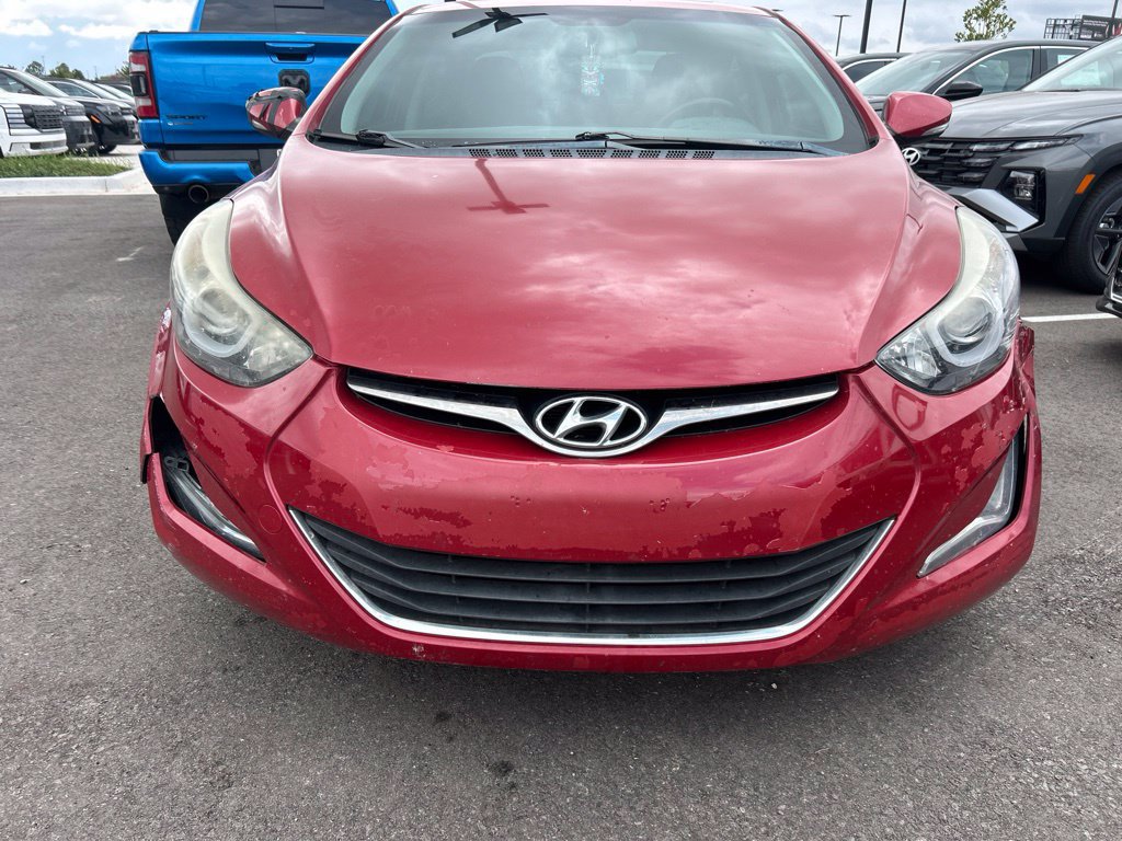 Used 2015 Hyundai Elantra Limited w/ Option Group 05 FWD image 3