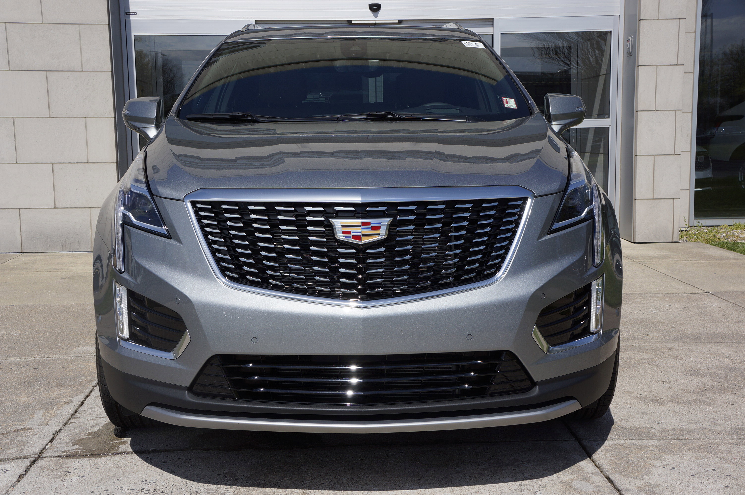 Used 2025 Cadillac XT5 Premium Luxury image 14